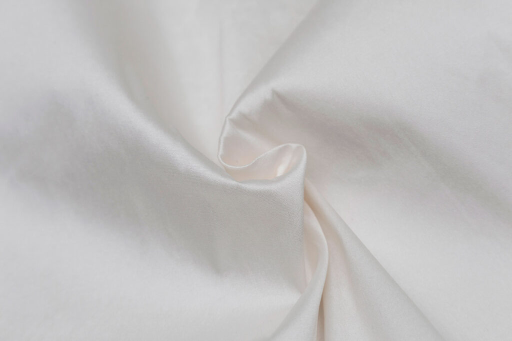 Taffeta India - Off White