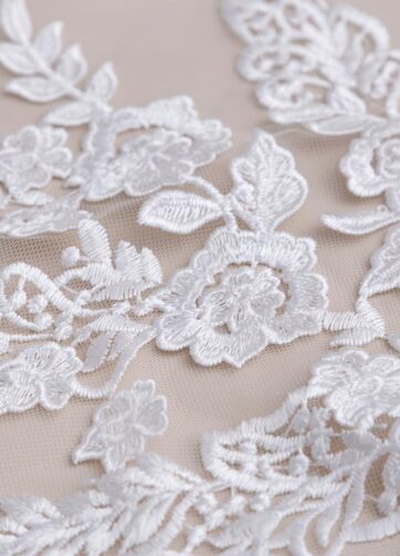 Tulle Massênia 3D - Off White