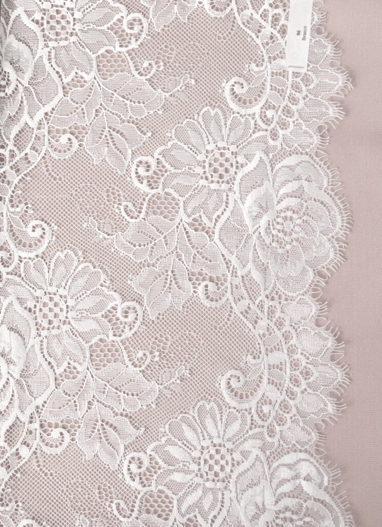 Bico de Renda Mirella