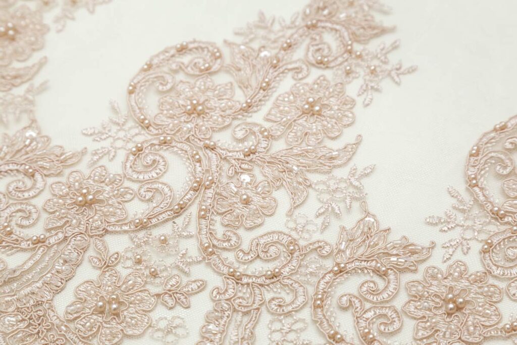 Tulle Bordado Tree Lane