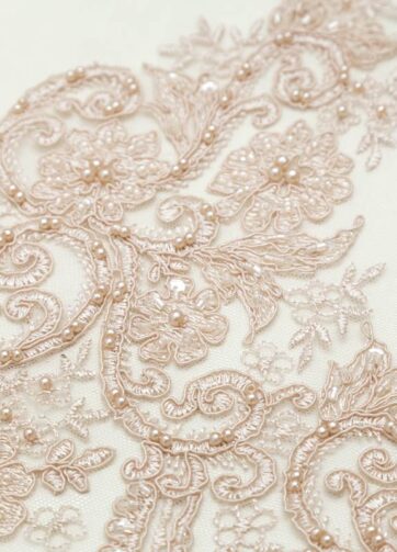 Tulle Bordado Tree Lane